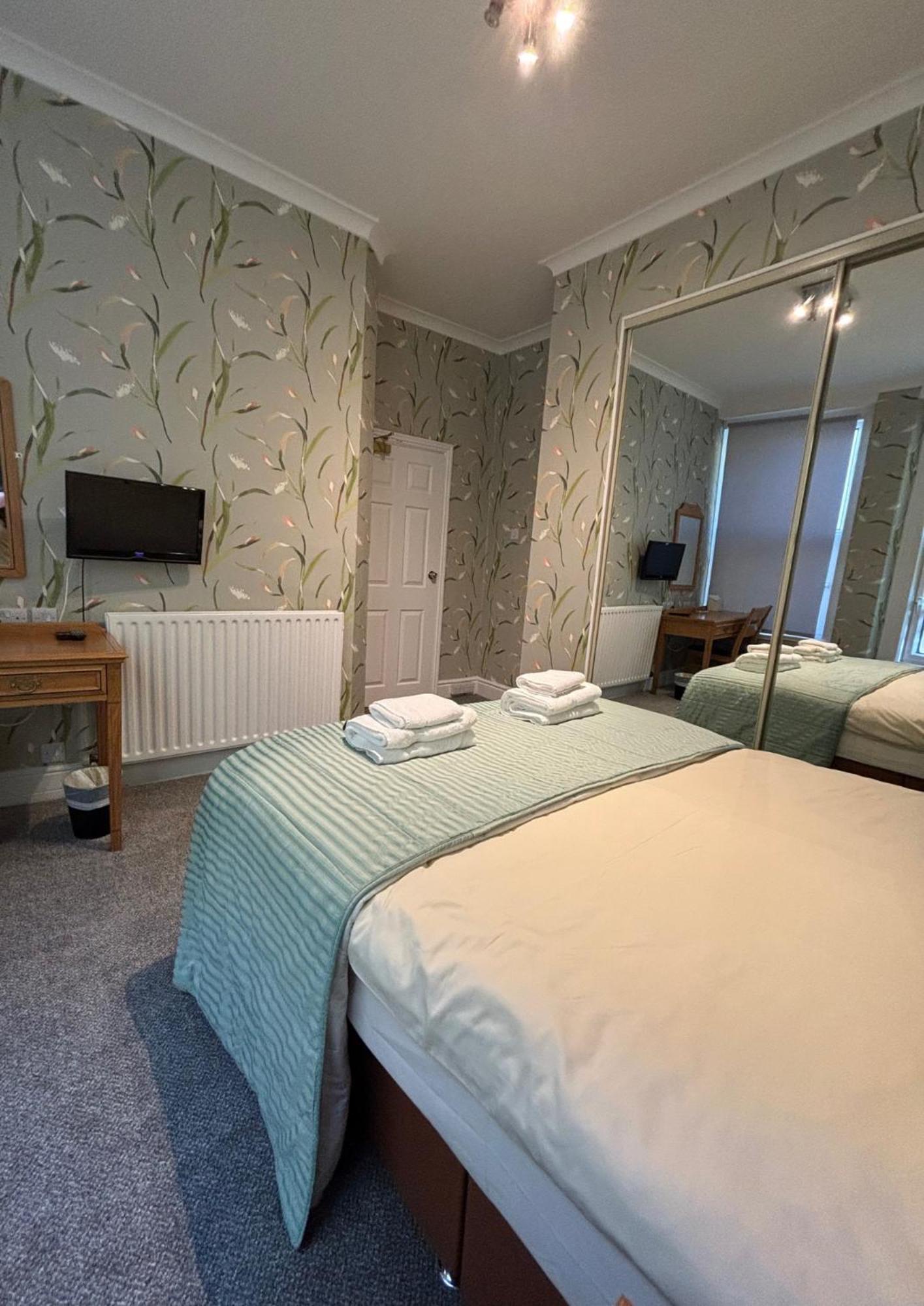 Welbeck Hotel & Apartments Douglas Kültér fotó